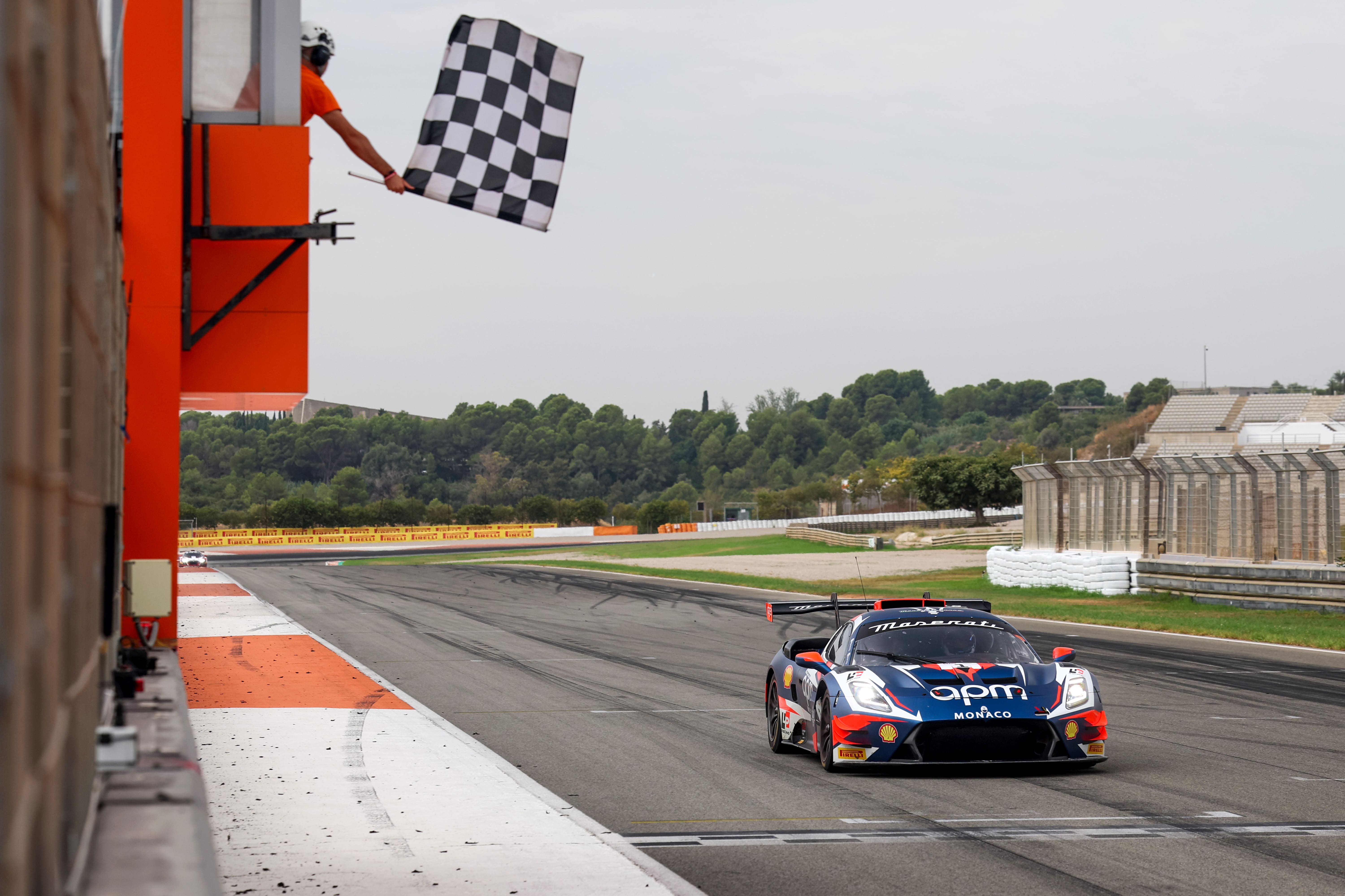【新聞圖片 1 】Maserati 續寫賽道榮耀 GT2 賽事二度封王 連續衛冕 2025 GT2 歐洲聯賽 Am 組冠軍